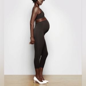 SKIMS Seamless Maternity Tight (onyx)